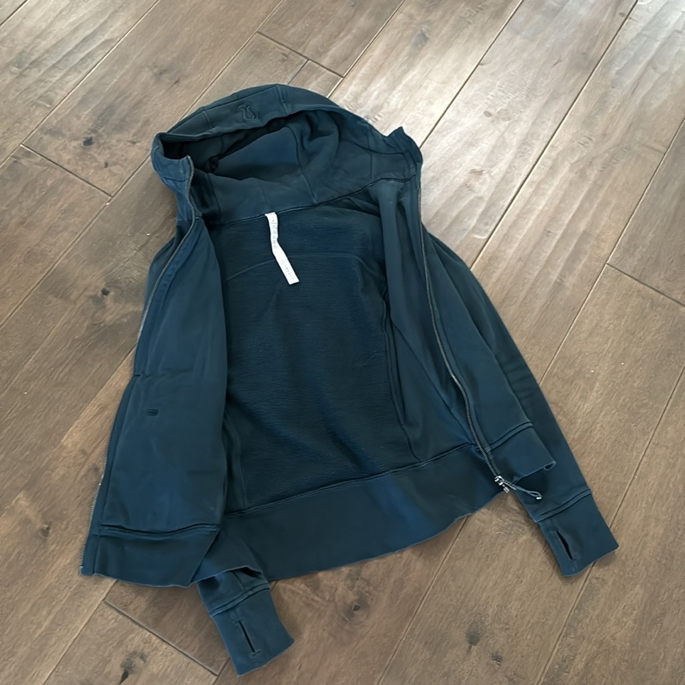 Lululemon green scuba - Picture 5 of 14